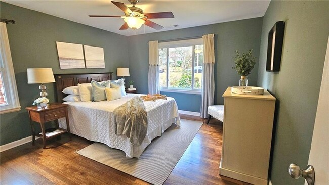 Building Photo - 2343 Hunting Valley Dr