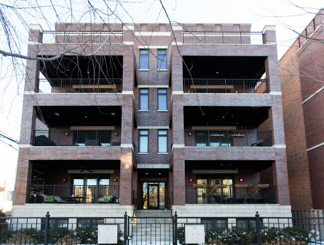 Building Photo - 843 W Fletcher St