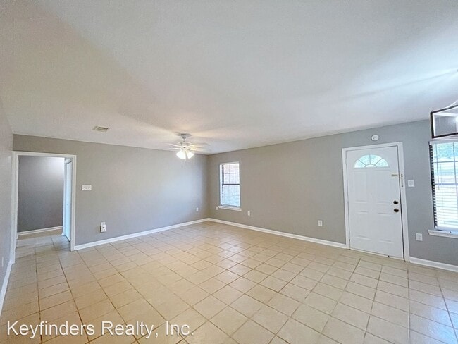 Building Photo - 3 br, 2 bath House - 739 Lynn Drive