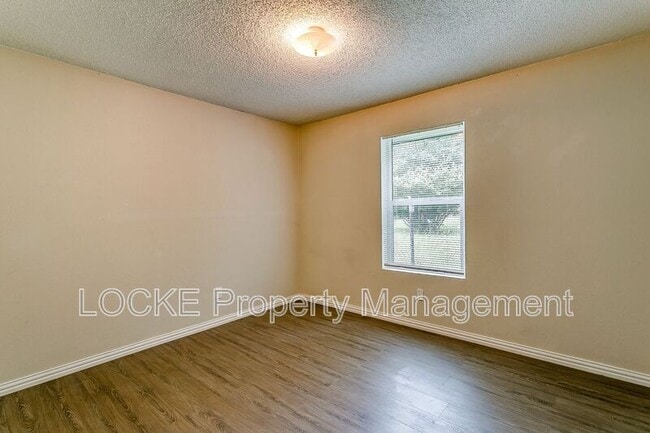 Building Photo - 716 S Perkins St