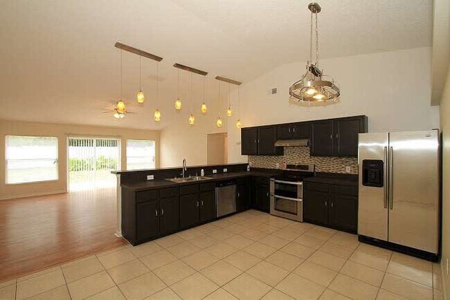Building Photo - 2531 Dumas Dr