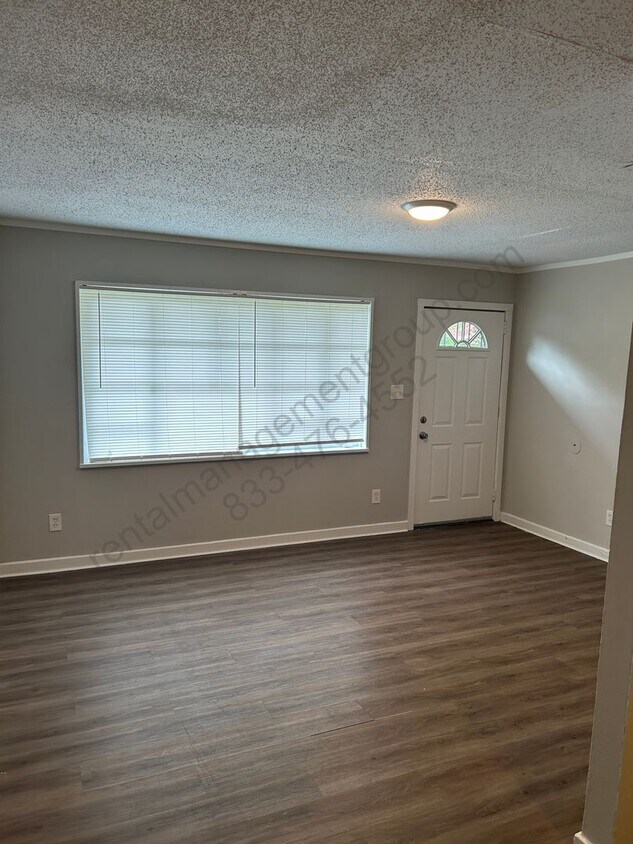 Foto del edificio - Great Home - New on The Market!!