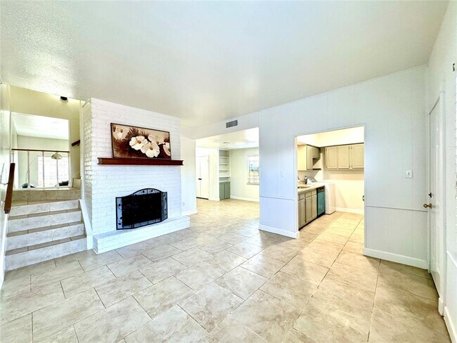 Foto del edificio - 11127 Village Bend Ln