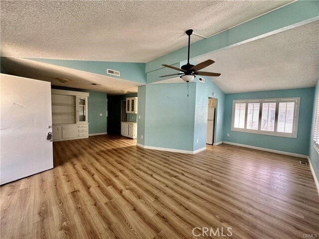 Foto del edificio - 2230 Lake Park Dr