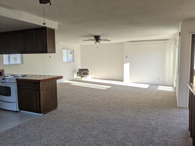 Building Photo - 110 Cuyama Ave