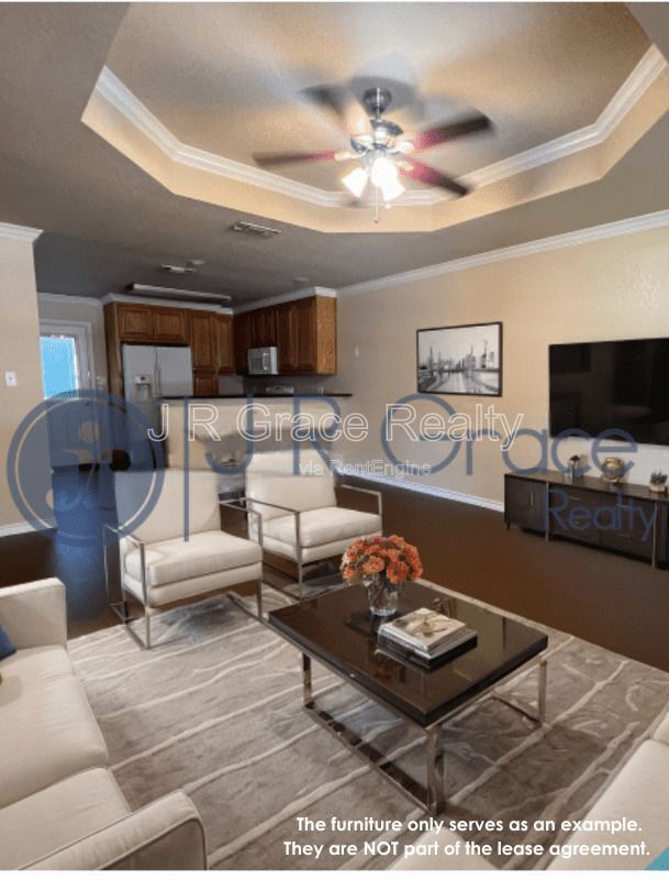 Foto del edificio - 740 Rocky Ridge Flatts