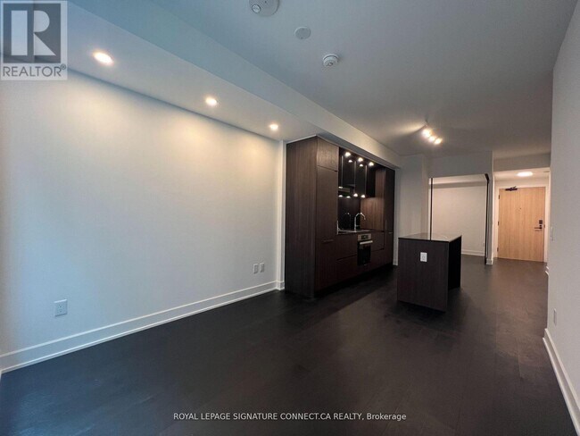 Building Photo - 15 Mercer St