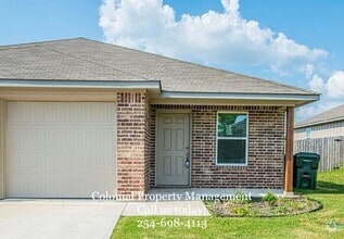 Building Photo - 704 B Kimble Dr