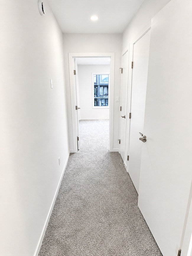 Building Photo - 7512 Klapstein Link SW