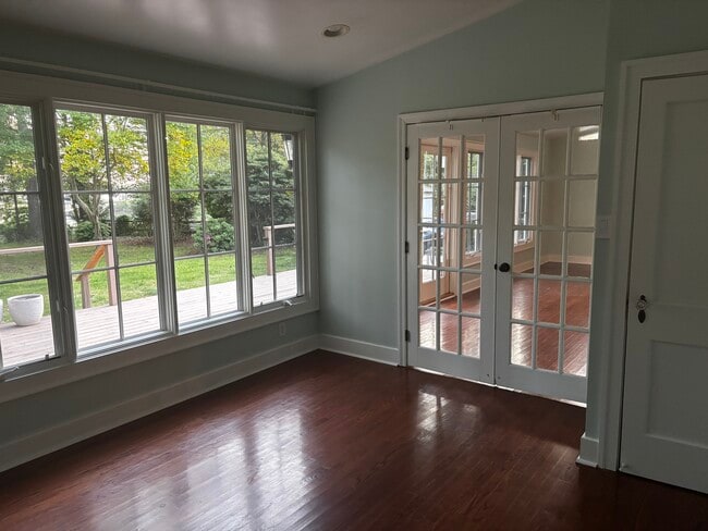 Sunny Office/BR - 115 S Ridgeley Rd House