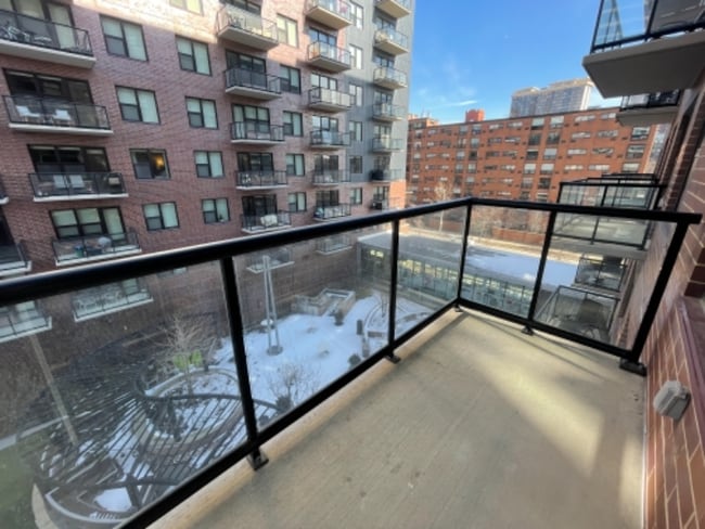 Photo - 883 S Clark St Apartment