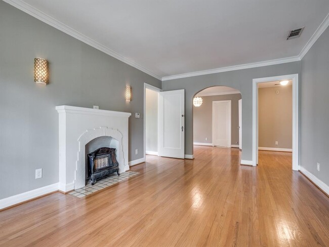Foto del edificio - 6021 Morningside Ave