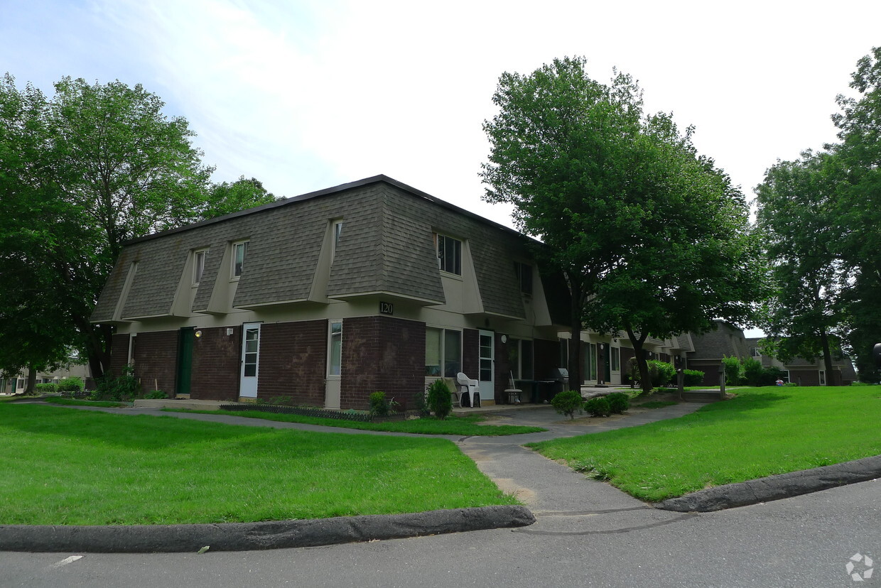 Primary Photo - Northwood Apartments