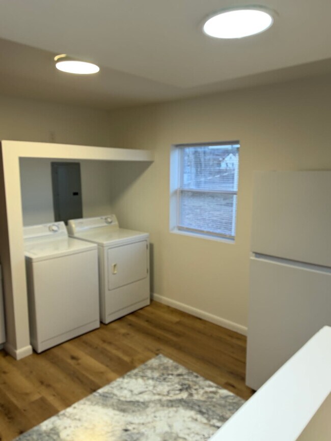 Foto del edificio - 2528 Wayne St