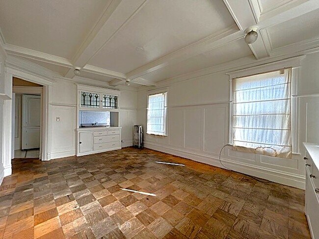 Foto del edificio - 1 Bed 1 Bath- with Hardwood Floors in Down...