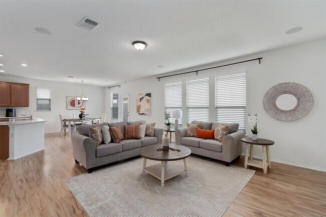 Foto del edificio - 533 Bailey Park Dr