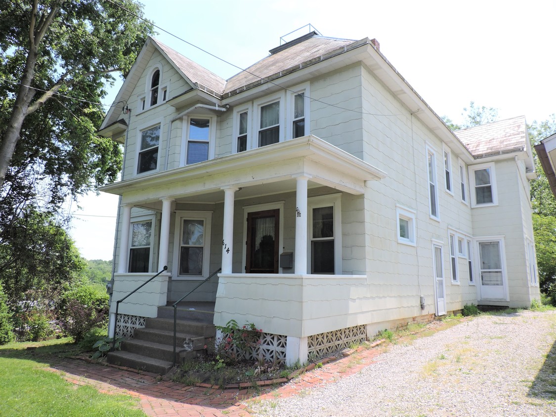 Primary Photo - 614 Cutler St