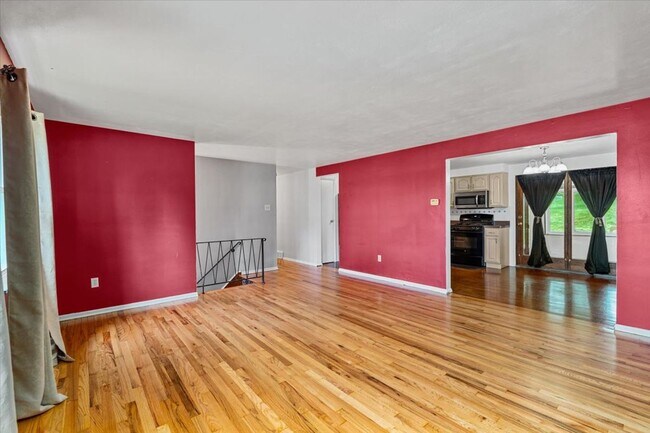 Foto del edificio - Moon Township Home For Lease