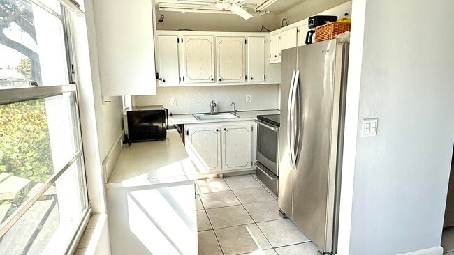 Foto del edificio - 281 Tilford N