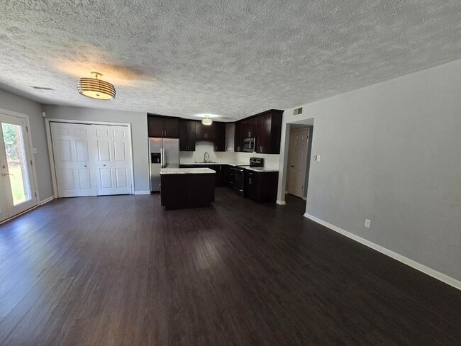 Building Photo - 6911 Wickersham Rd