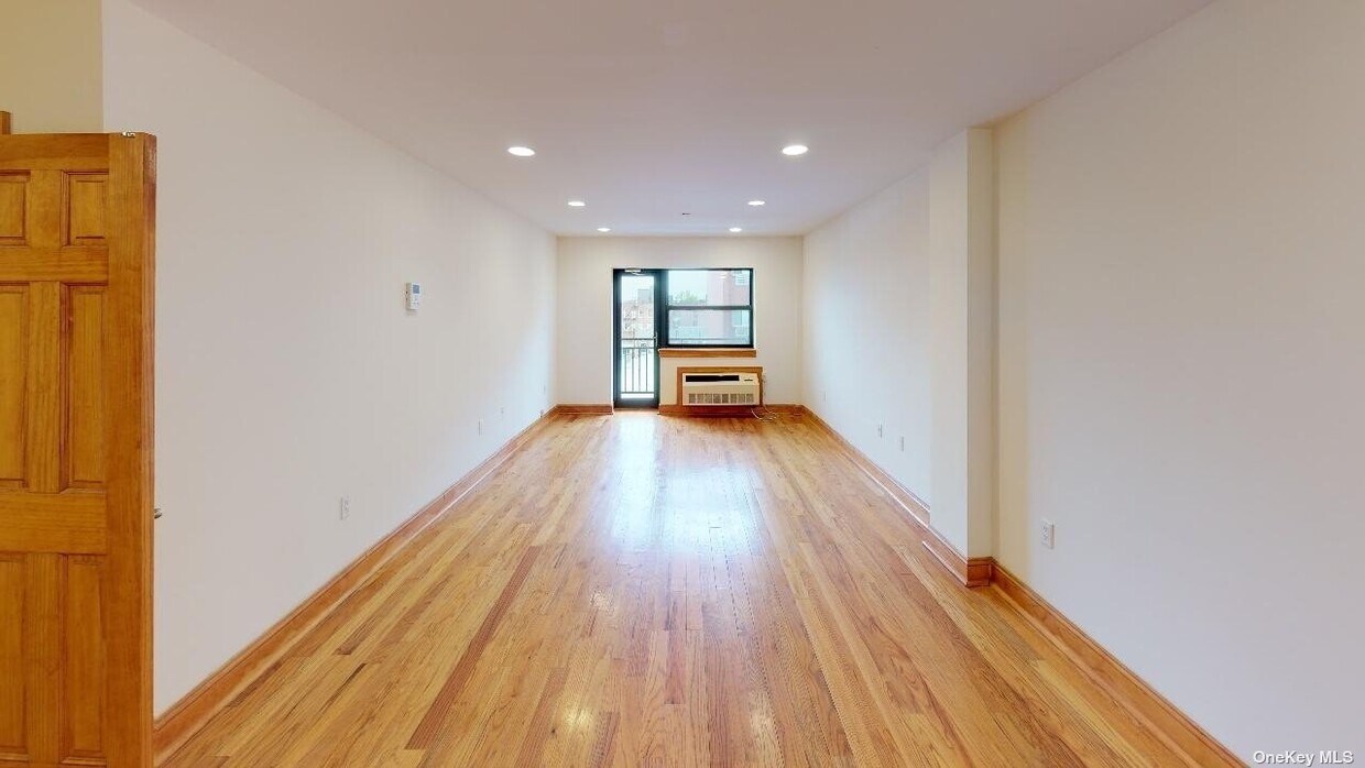 13523 82nd Ave Unit 4E, Queens, NY 11435 Room for Rent in Queens, NY