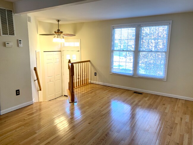Foto del edificio - 5726 Croatan Ct