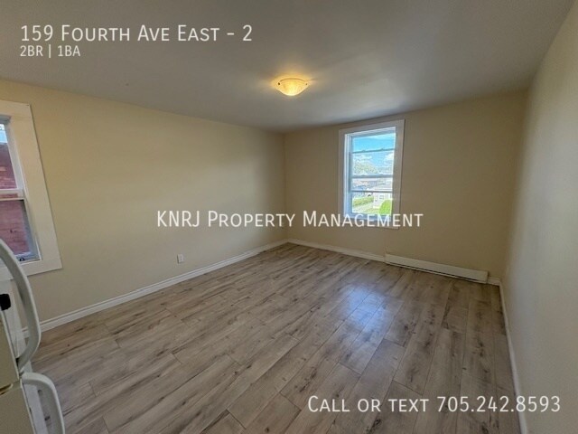 Photo du bâtiment - Second Floor Two Bedroom Apartment (KNRJ PM)