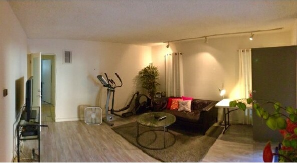 Interior Photo - 508 N Curtis Ave