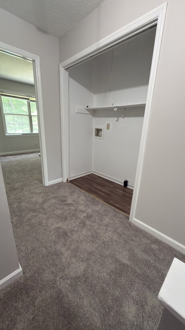 Building Photo - 1448 Bailey Cir