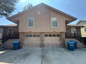 Building Photo - 433 Lee Dr