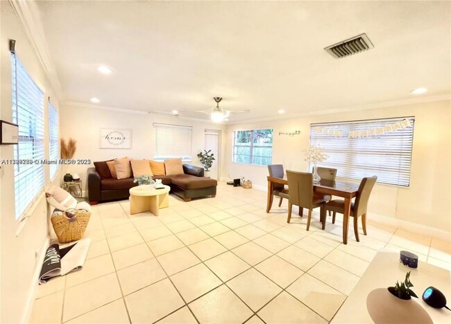 Foto del edificio - 3 bedroom in Hollywood FL 33021