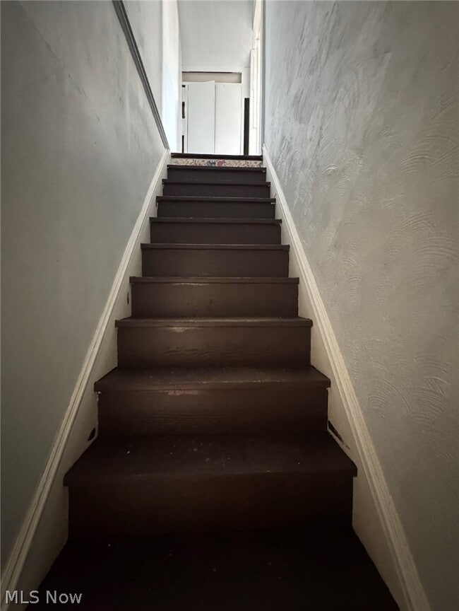 Building Photo - 4103 Denison Ave