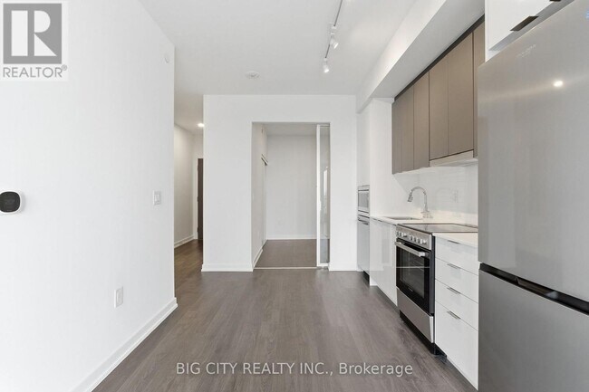 Photo du bâtiment - 9763 Markham Rd