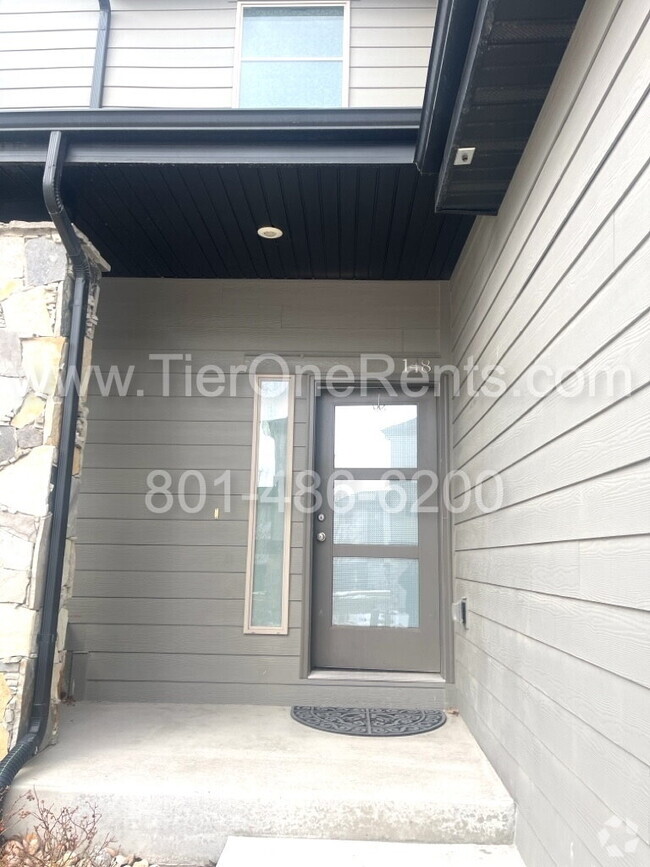 Building Photo - 148 W Autumn Ln