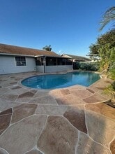 Building Photo - 5022 El Claro Cir
