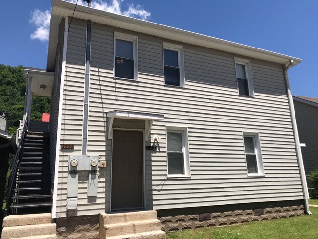Building Photo - 132 Myra Barnes Ave