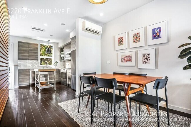 Foto del edificio - 3220 Franklin Ave E