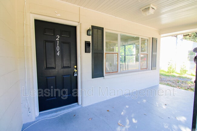 Building Photo - 2104 Maybank Hwy