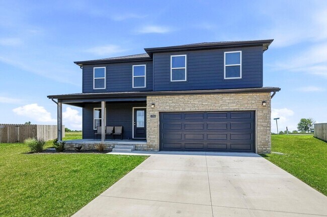 Foto del edificio - 4 Bedroom | 2.5 Bathroom | 2 Car Garage | Republic MO | Fenced in back yard!