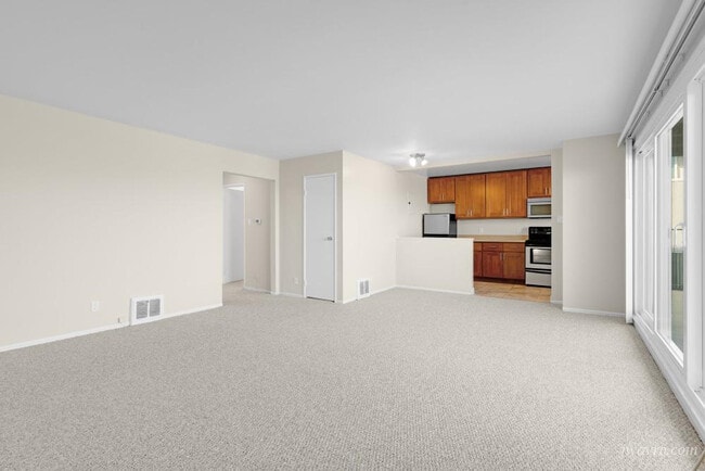 Building Photo - 755 Burnett Ave