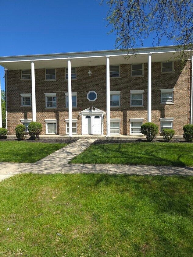 Primary Photo - 4052 Charleston Rd