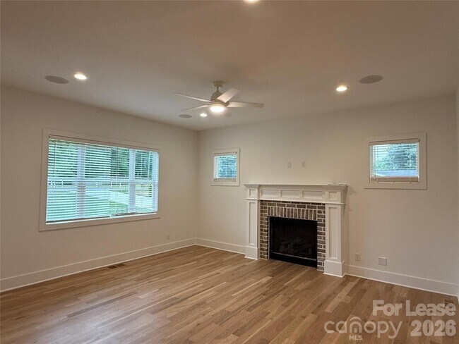 Foto del edificio - 6141 Wilgrove Mint Hill Rd