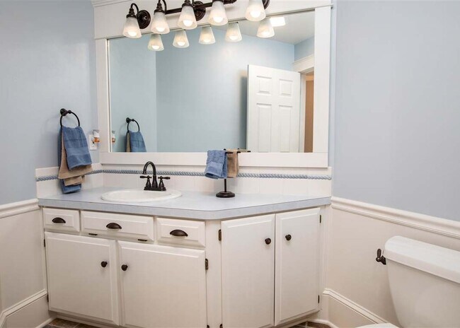 Foto del edificio - 5410 E 18th Ln