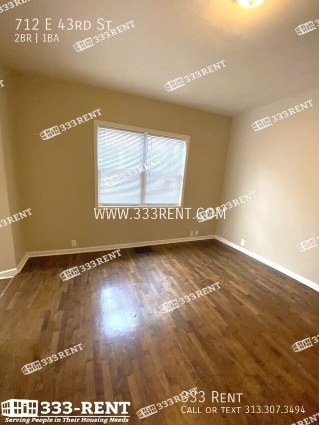 Foto del edificio - 712 E 43rd St