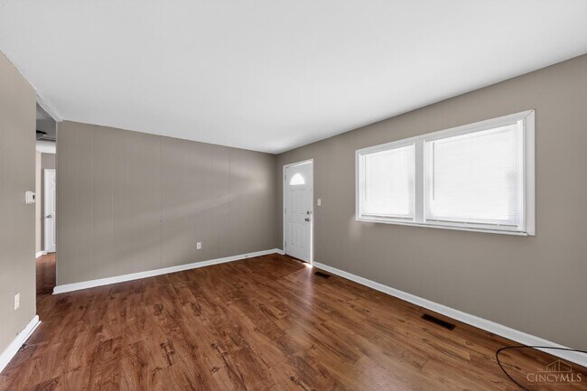 Building Photo - 2655 Niagara St