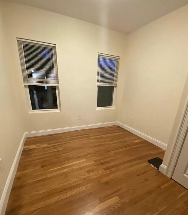 Foto del edificio - 28R Cherry St