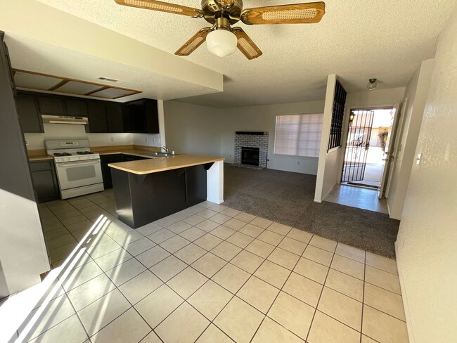 Building Photo - 20292 Thunderbird Rd