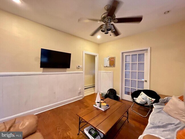 Foto del edificio - 416 N 31st St