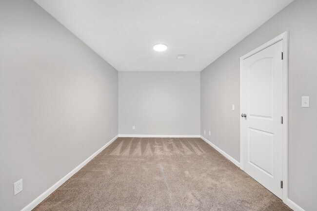 Interior Photo - 8Ninety at Loveland