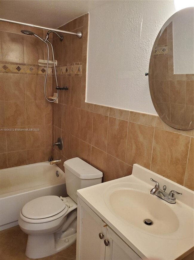 Foto del edificio - 15225 NE 6th Ave